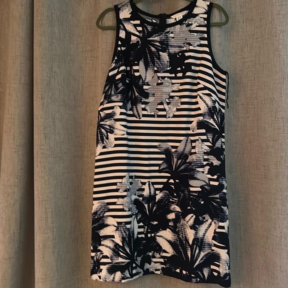 London Times size 14 sleeveless dress